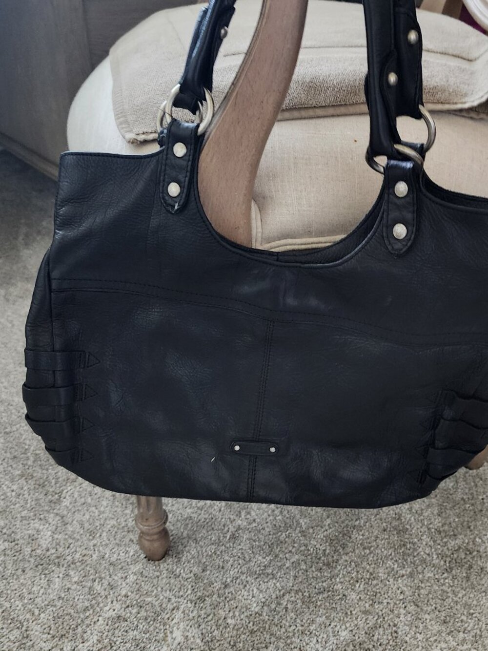 Black leather shoulder purse